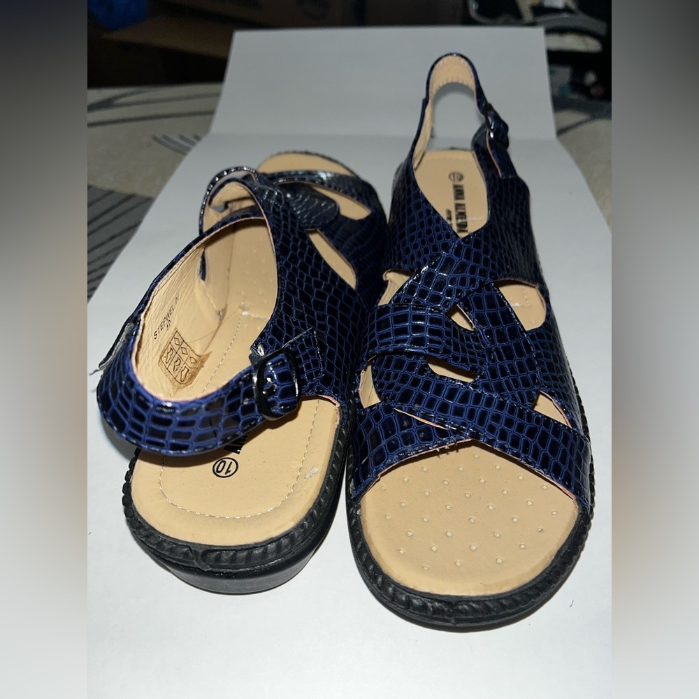 Blue Croc-Embossed Sandals - Picture 4 of 8